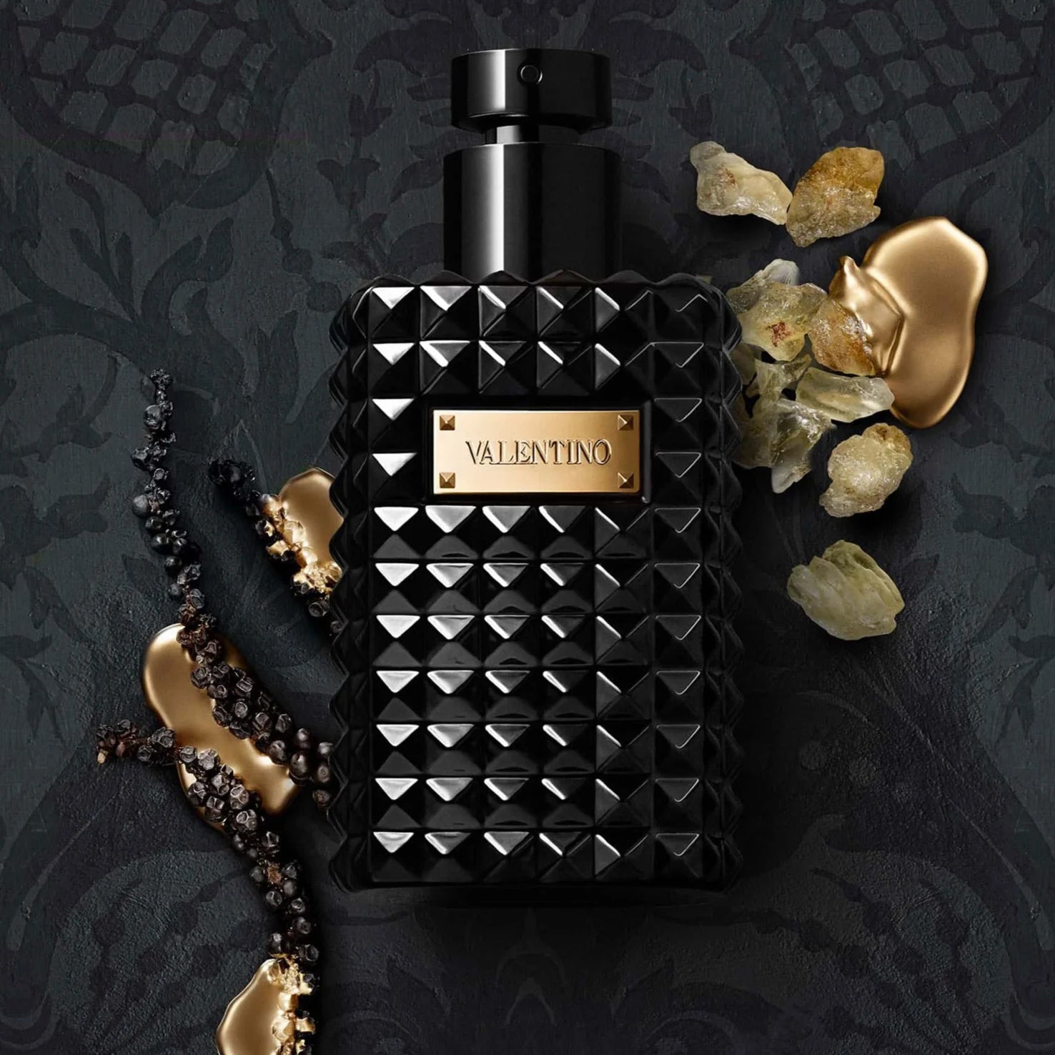 Valentino Noir Absolu Oud Essence EdP